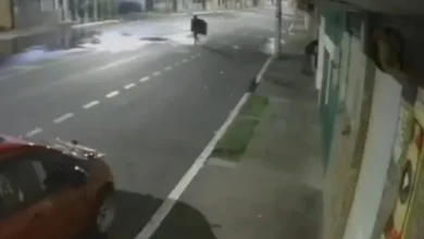 3 hombres y 1 mujer robaron en local de comida de Riobamba