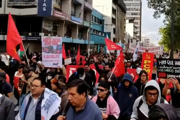 Marcha contra el gobierno por la eliminación del subsidio al diésel