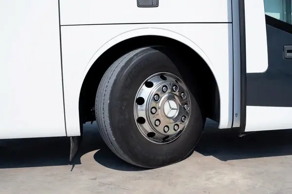 Llantas lisas en buses