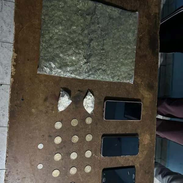 Las sustancias catalogadas como sujetas a fiscalización, dinero y los teléfonos celulares servirán como indicios en el desarrollo de la investigación pertinente