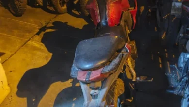 2 personas detenidas con droga y moto robada en Morona.