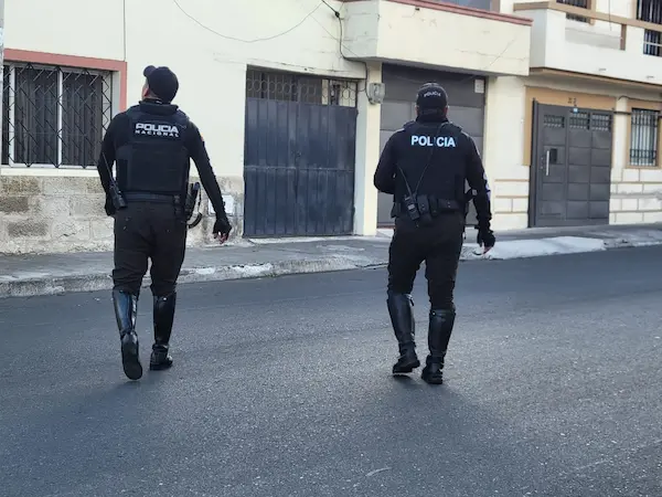 Efectivos del Grupo de Operaciones Motorizadas levantaban vestigios, información e indicios, y buscaban cámaras