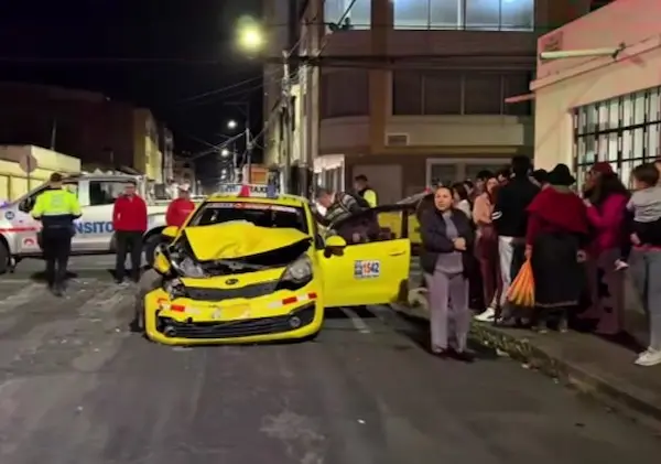 Fuerte choque en Riobamba deja una persona herida