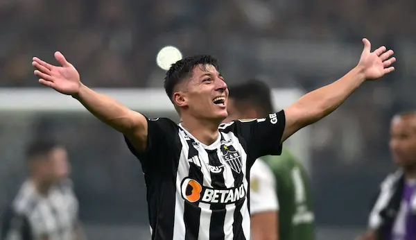 Alan Franco ovacionado tras clasificar a la gran final.