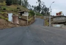 Ambato padres solicitan transporte escolar en Pasa.