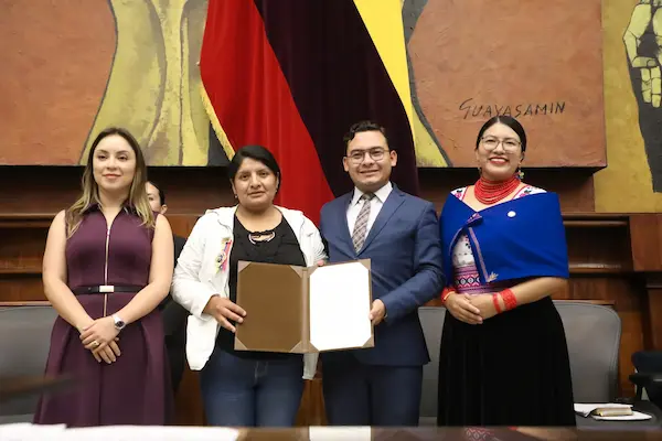 Asamblea Nacional premia a mujeres líderes