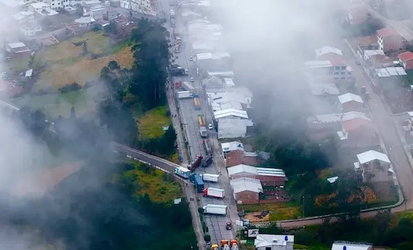 Tanqueros retenidos en Cañar