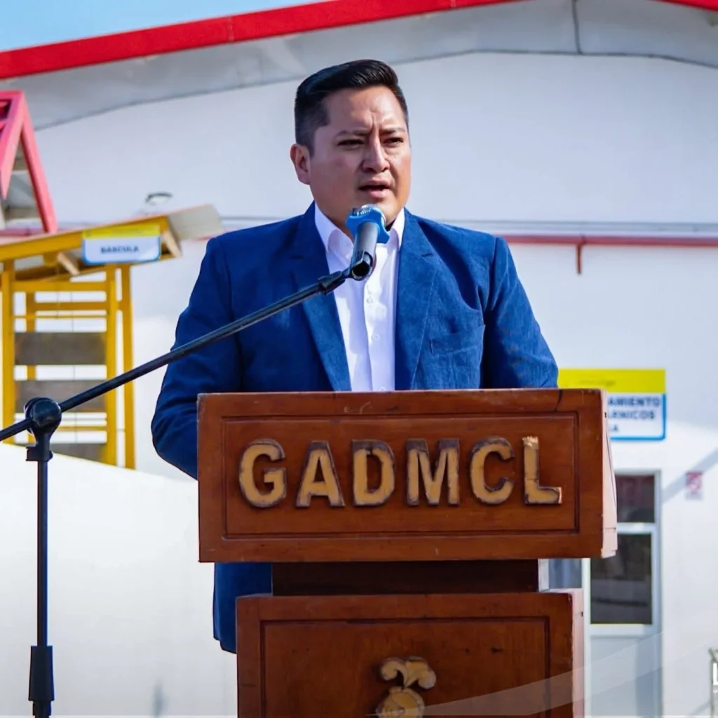 Respuesta de director municipal de Latacunga genera polémica.