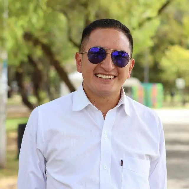 Edison Cantuña, coordinador de la UNE