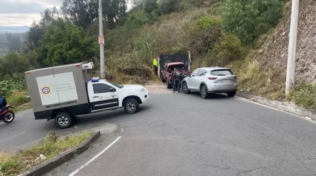 Encuentran el cuerpo sin vida de un hombre en Ambato.