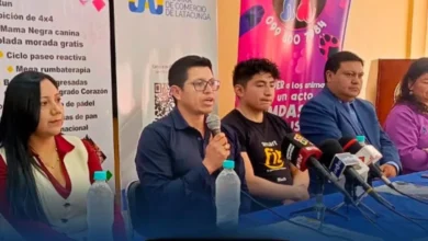 Expo Reactiva Locoa puestos para emprendedores de Cotopaxi.