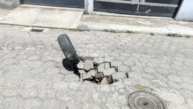 Habitantes del sur de Latacunga exigen reparación de calles.