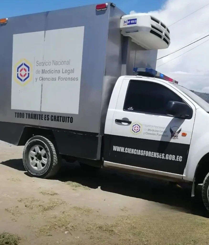Hombre de 50 años muere tras caer de un andamio en Ambato.
