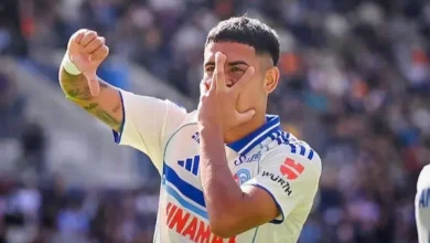 Kendry Páez celebrando su gol.