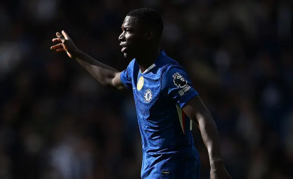 Vota por Moisés Caicedo como el mejor de la Premier League.