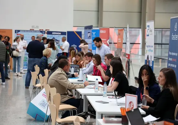 Pasos para paticipar en la feria de empleo 2025.