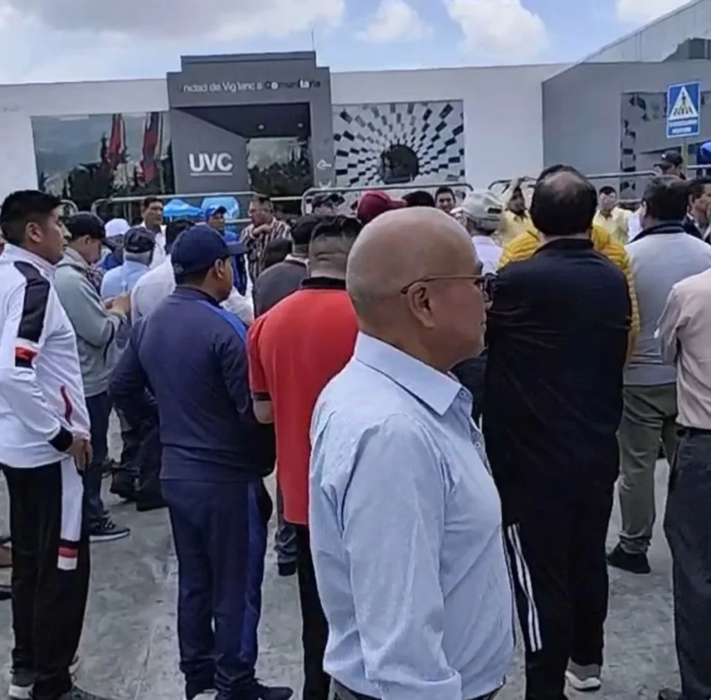 Taxistas de Ambato piden seguridad ante la delincuencia.