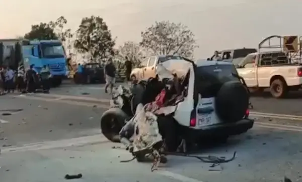 Padre e hija mueren en brutal accidente en la vía Durán–Tambo