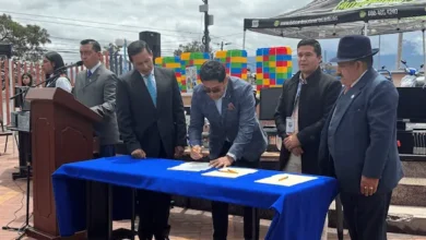 UNACH entrega más de 4.000 bienes al sistema educativo de Chimborazo