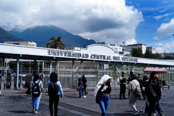 Universidad Central del Ecuador aplaza incio de clases