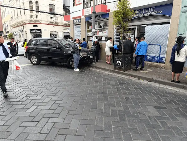 Accidente de tránsito en Riobamba deja una adulta mayor herida