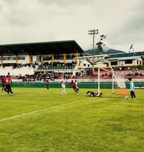 El segundo gol Milenario, el mismo que selló la victoria en el estadio de la Liga Cantonal de Pelileo y que hizo que el score final se escriba con un contundente 5x1