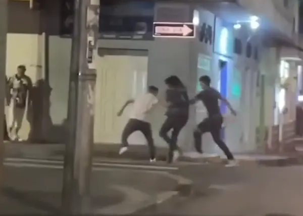 Video | Fuerte pelea en billar de Riobamba