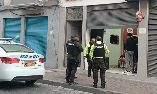 Intento de robo en local de celulares en el centro de Riobamba