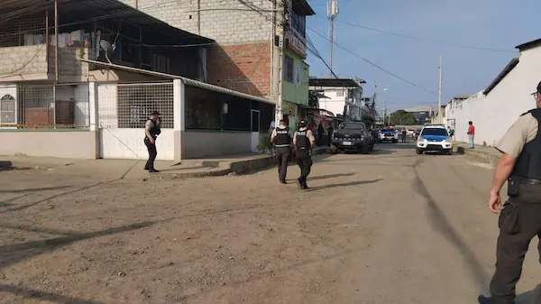Personal de Criminalística y de la Dinased levantó toda la información, indicios y vestigios en el lugar, a fin de dar con el paradero de los gatilleros