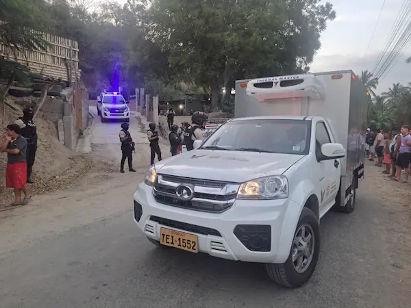 El carro de Medicina Legal tuvo mucho trabajo tras el hecho trágico