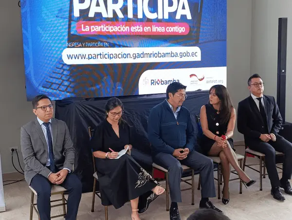Municipio de Riobamba con Plataforma de Participación Ciudadana