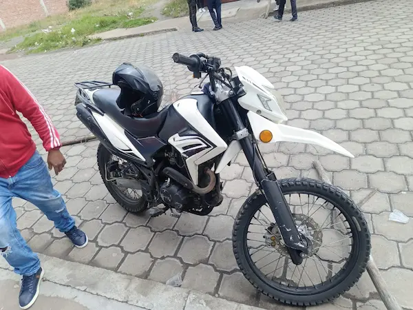 2 hombres detenidos por robar a mujeres en Riobamba