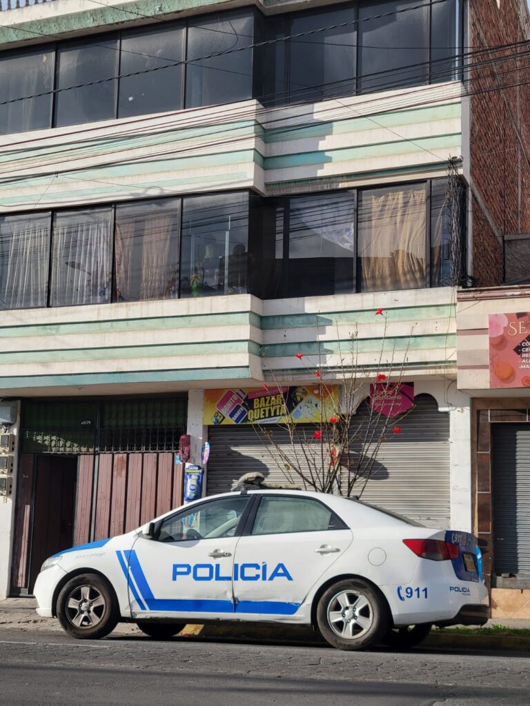 En este inmueble, registrado avenida José Veloz 4079, entre la Diego Donoso y la Carlos Zambrano, se produjo el hecho trágico