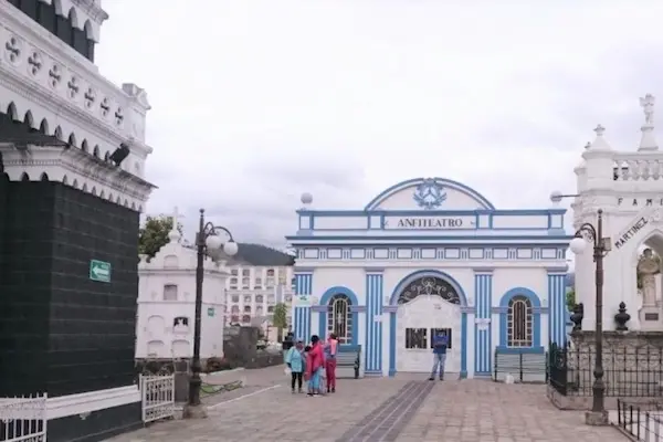 Ahora el infortunado joven ya descansa en paz en el Cementerio general