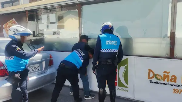 Policía captura a sospechoso de robo de accesorios de vehículo en Riobamba