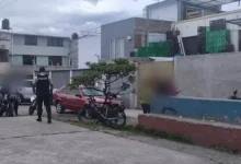 Policía retira a libadores de parques de Riobamba