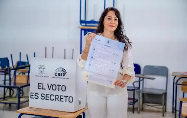 Luisa González llama a defender los derechos en la Consulta Popular 2025