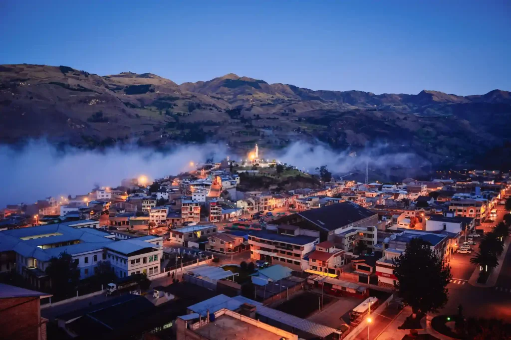 Alausí Celebra 205 años de independencia con eventos espectaculares