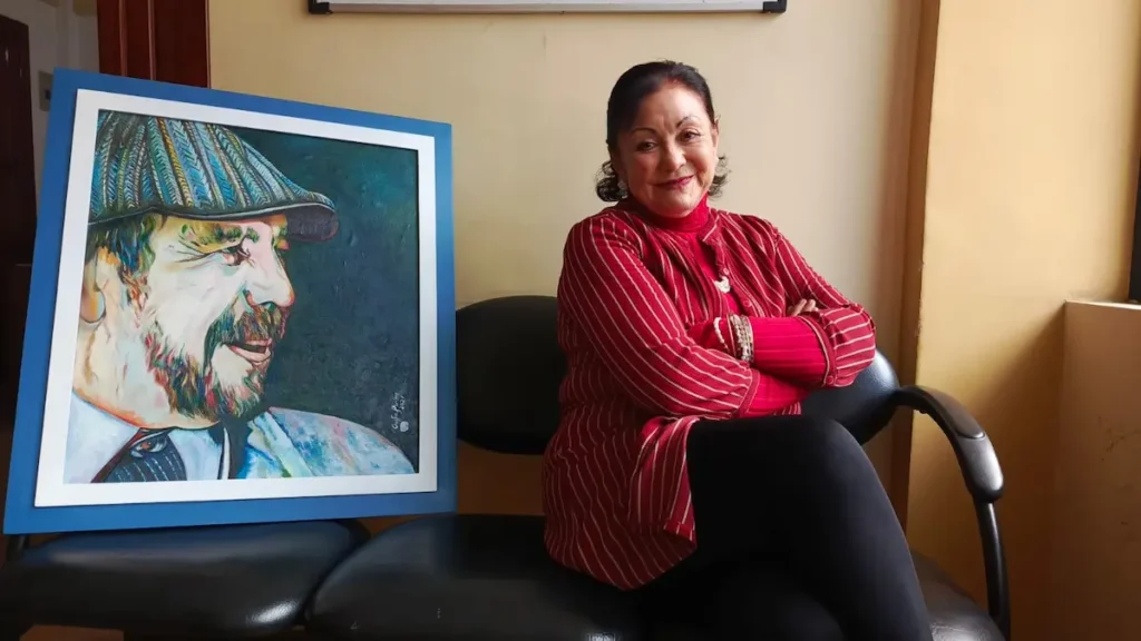 Artista riobambeña destacada expondrá sus obras en la prefectura de Chimborazo