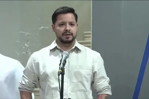 Emmanuel Landazuri durante su intervención.