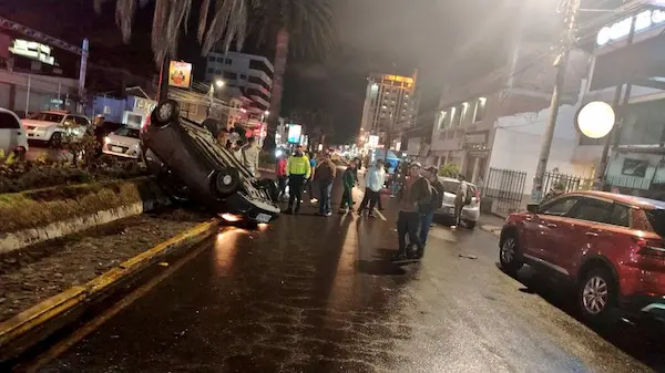 Accidente de tránsito en las calles Daniel León Borja y Autachi