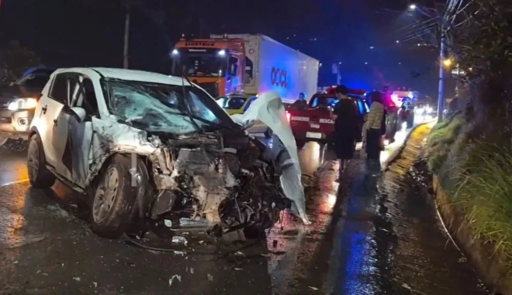 Hombre muere tras fatal accidente en la vía Guaranda Chimbo.