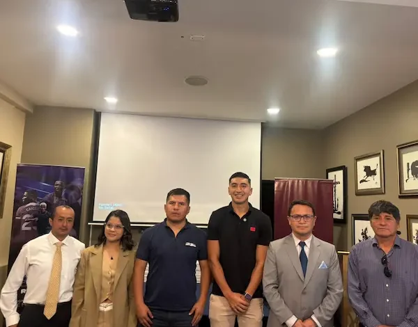 Academia de fútbol Niño Moi 23 abre sus puertas en Riobamba.