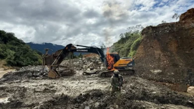 Militares desarticulan campo de minería ilegal en Gualaquiza.