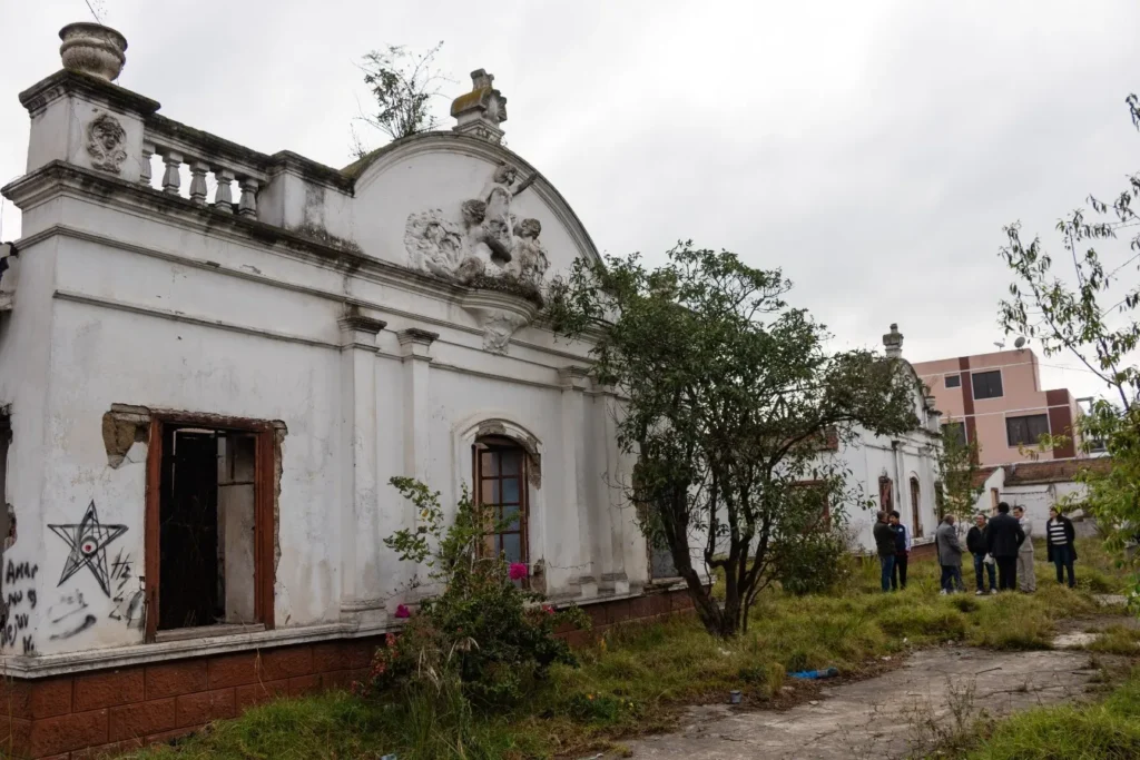 Municipio Riobamba intenta restauran la Casa Quemada.