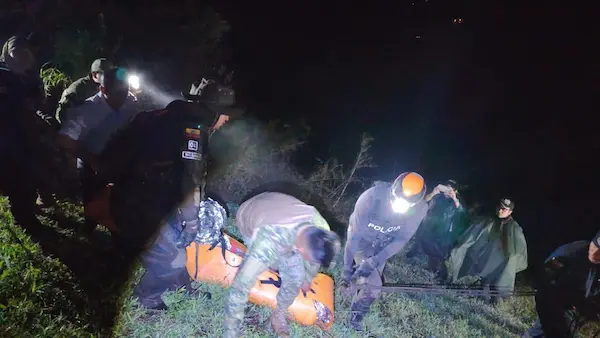 Ejército colaborando en el rescate