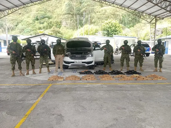Ejército incauta 132 kilos de droga en operativo