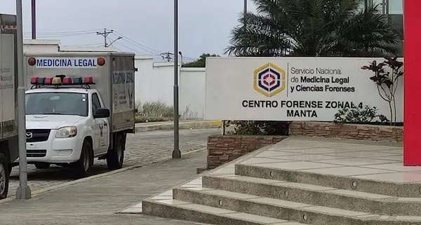 El cuerpo inerte fue trasladado al Centro Forense San Pedro de Riobamba