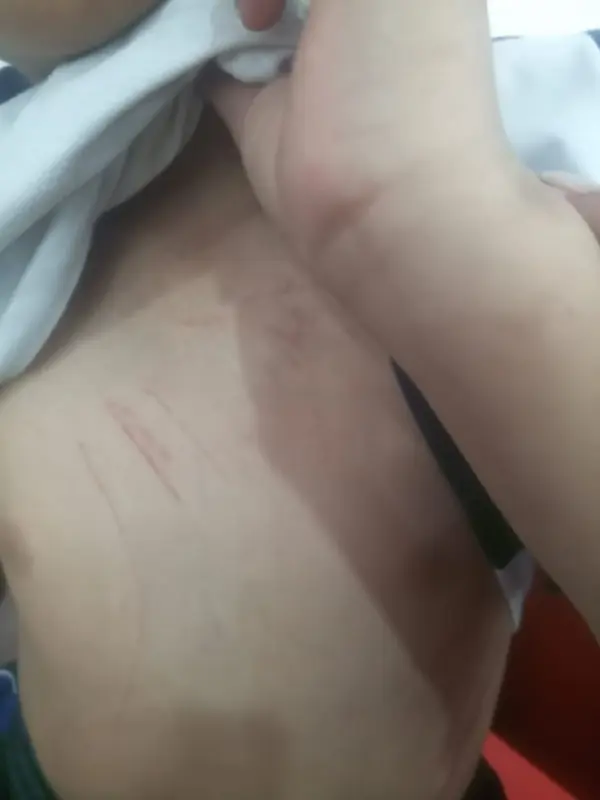 El llanto se apodera de la madre al ver las imágenes