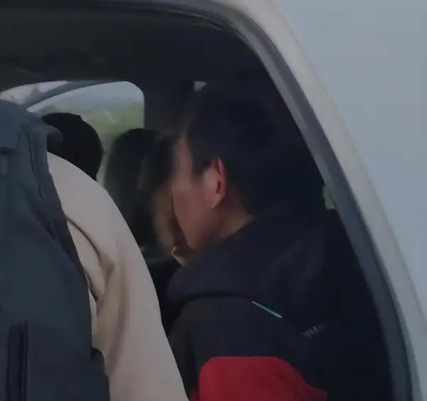 Una mujer y 2 hombres integraban la banda